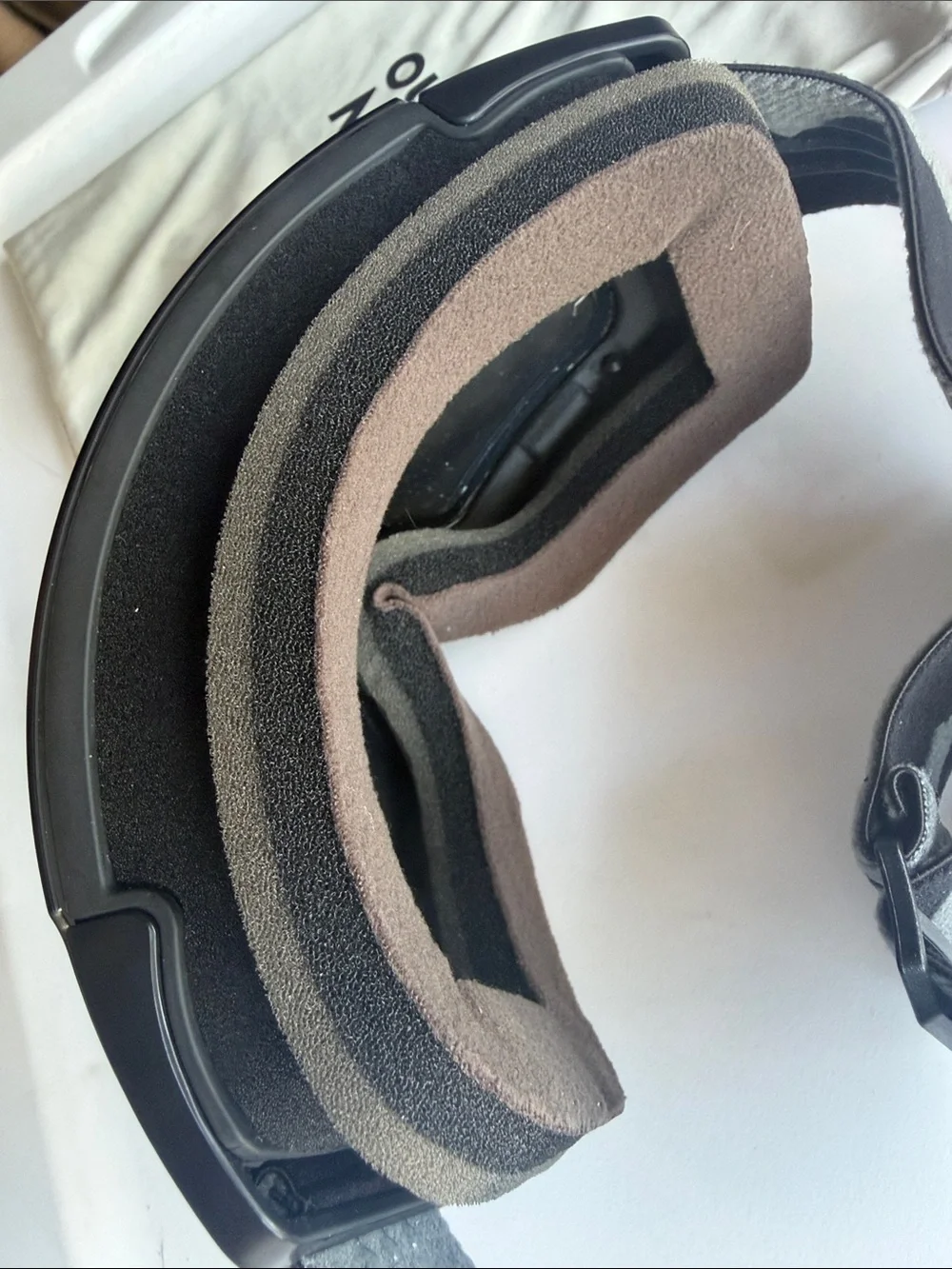 Gray VR Headset with Black Visor - Unbranded